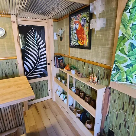 Tiny Digs Lakeshore - Tiny House Lodging Muskegon Room photo